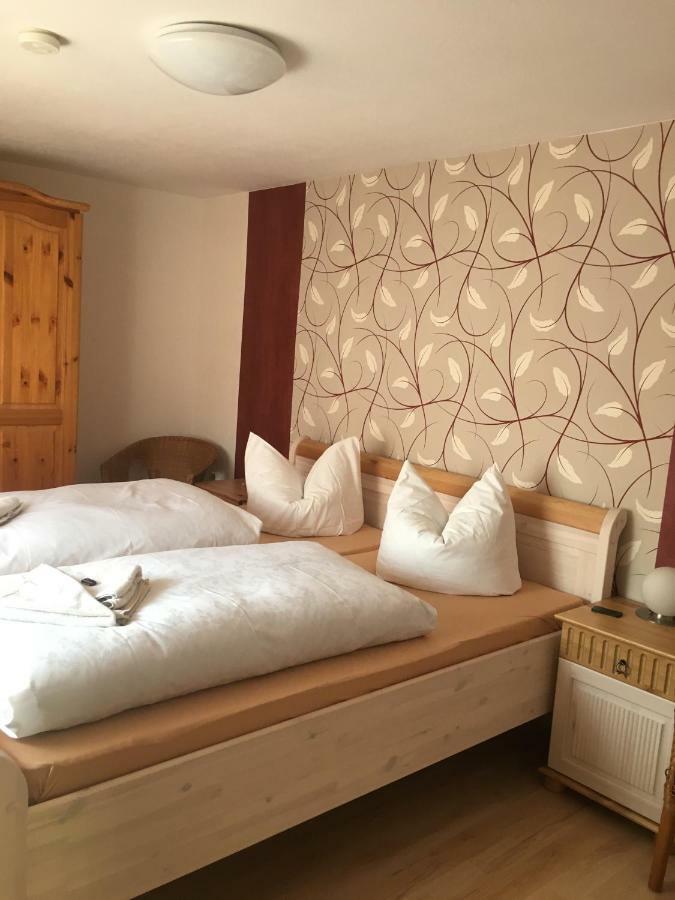 Ferienwohnung Guerth Kleinhennersdorf Екстериор снимка